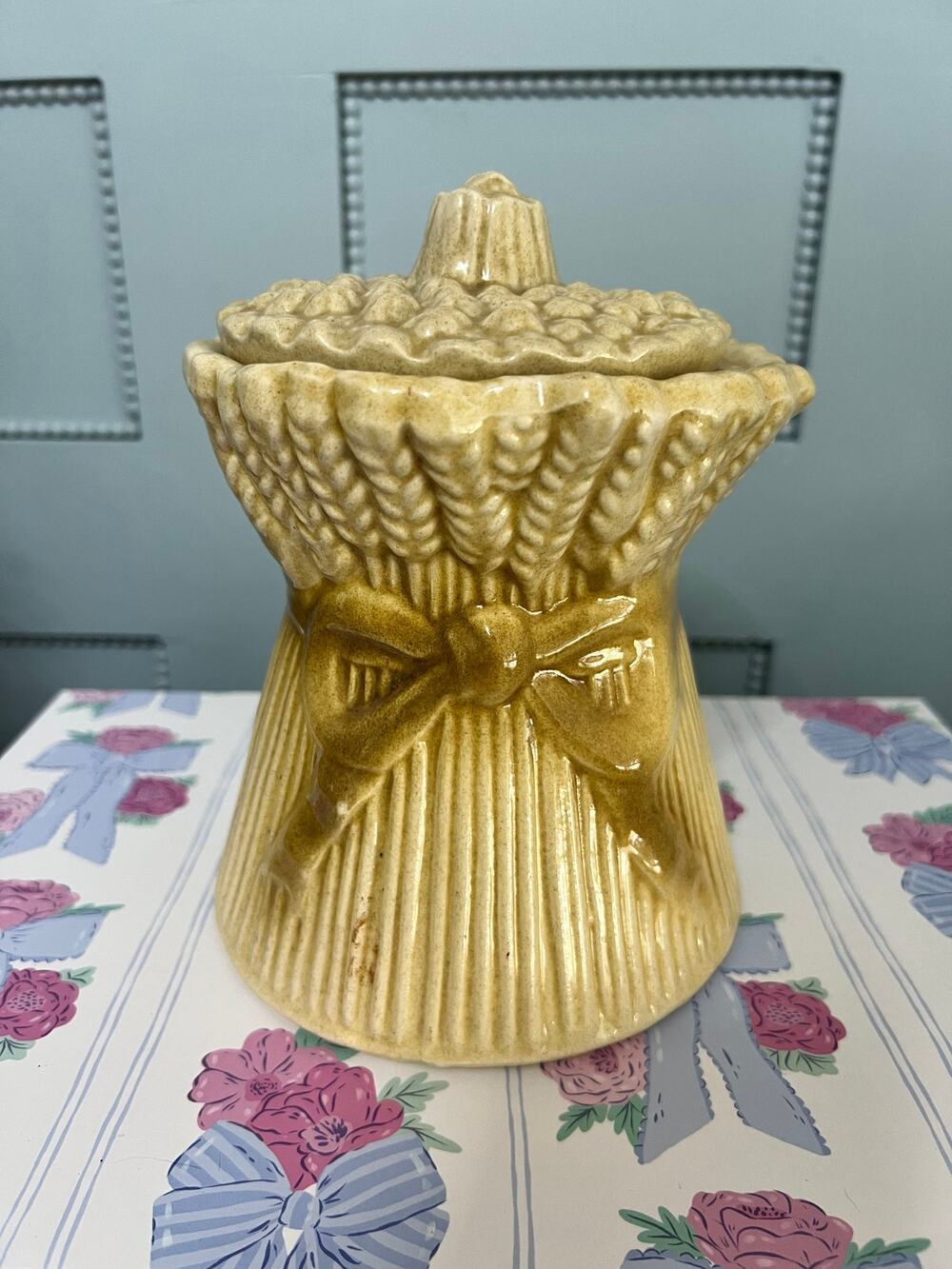 House of Webster ceramic wheat shock cookie jar